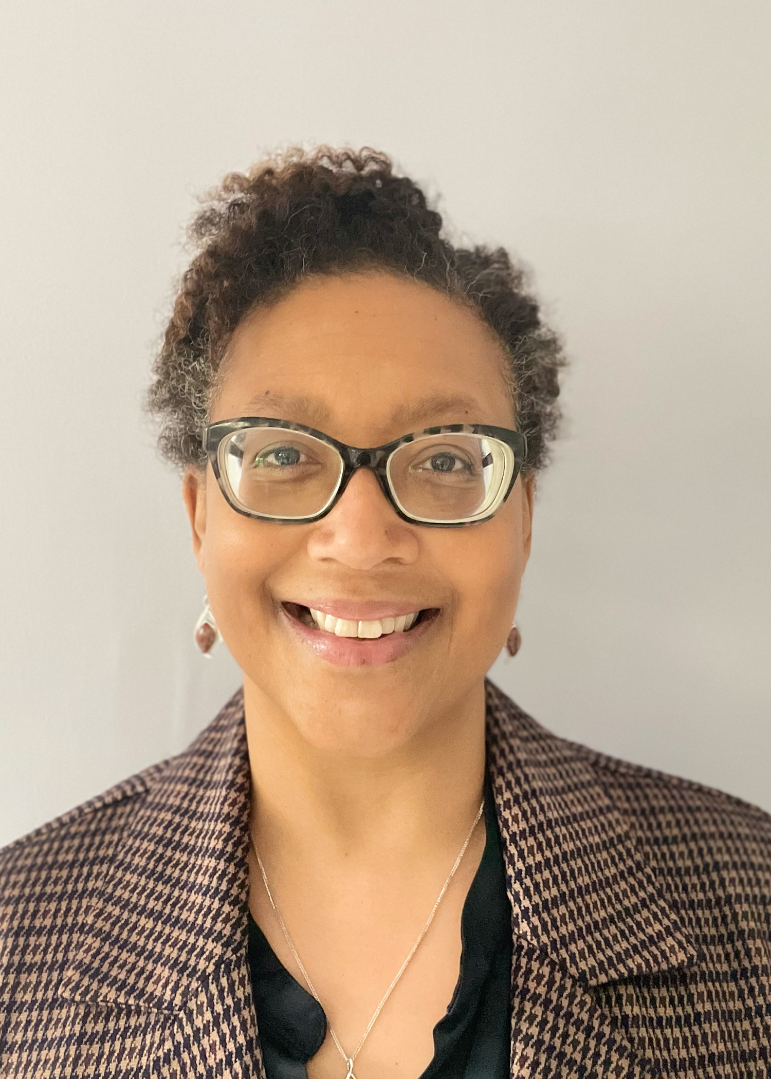 Gina Turner Headshot